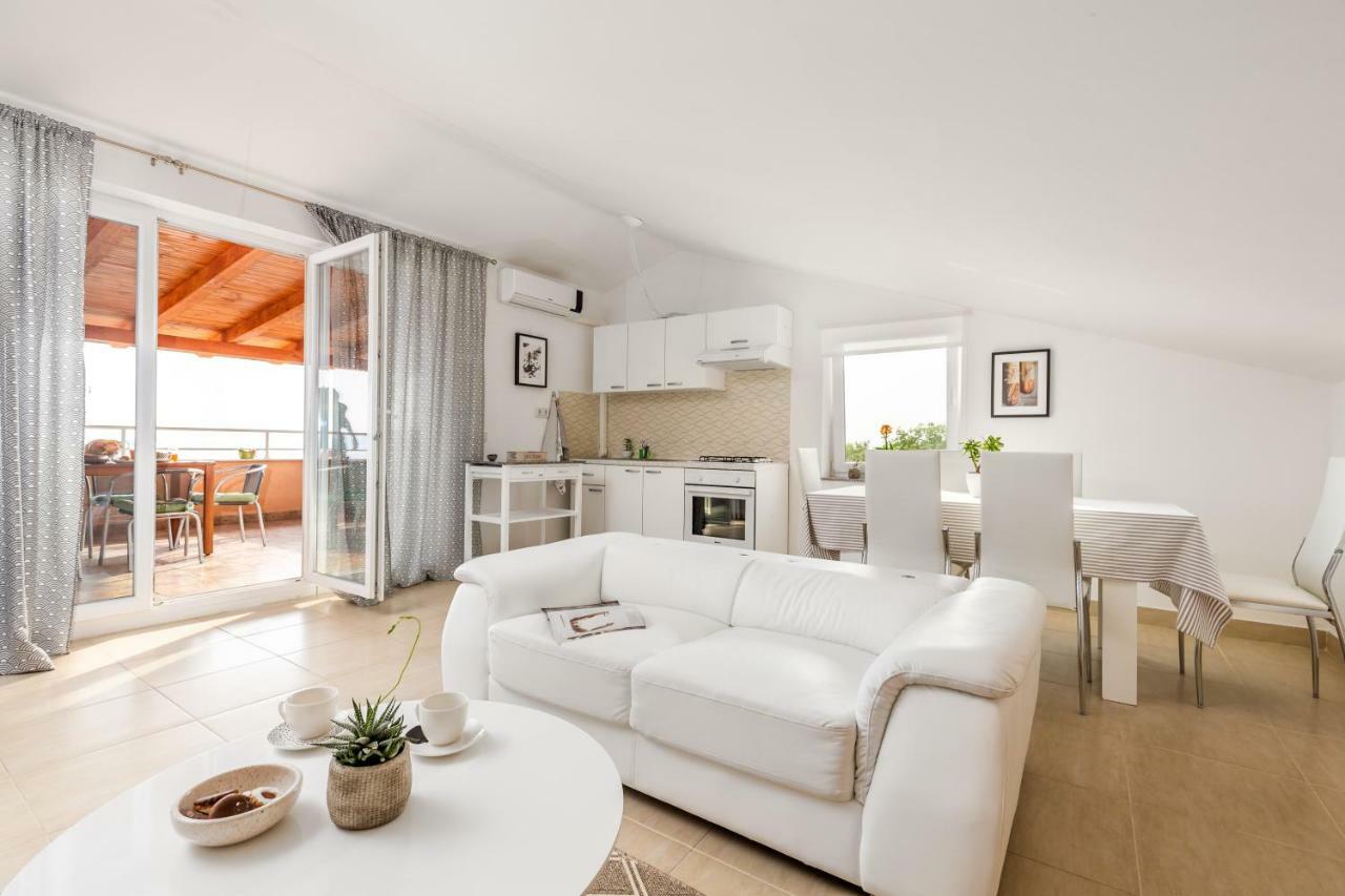 Julija Apartman Dramalj Kültér fotó